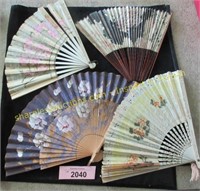 4 vintage oriental decorated fans
