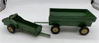 2 pcs John Deere Wagon,Spreader