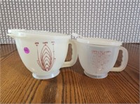 2 Tupperware Mixing Bowls with Lids