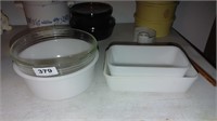2 bowls and 2 rectangle dishes