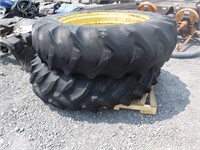 John Deere Tractor Dual Tires