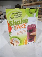 Shake n' take personal blender