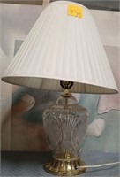 11 - TABLE LAMP W/ SHADE (T73)