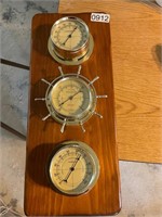 3 gauge display- therm, barom, humidity