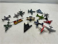 ASSORTED PLASTIC AND METAL PLANES