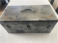 GREY TOOL BOX AND CONTENTS