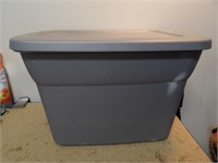 10 Gallon Tote with Lid