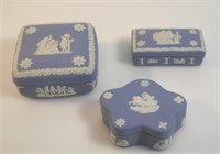 3 WEDGWOOD BLUE JASPERWARE LIDDED TRINKET BOXES