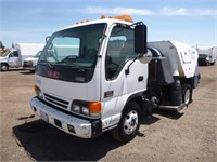 2004 GMC W4500 Street Sweeper