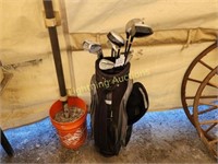 WILSON BRAND GOLF BAG WITH TOUR CRAFT CLUBS