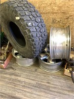 Lot with Doge size 20" 3 wheels BF Goodrich Mud -