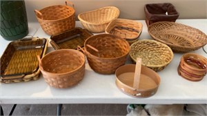 Baskets- 10+, 2 with glass baking pans