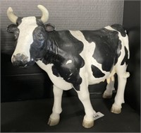 Cute Chalkware Cow Statue.