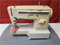 Singer Stylist 533 Sewing Machine