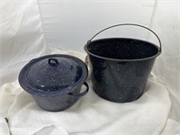 Granite Bucket-some Rust & Granite Pot w/Lid