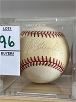 MIKE SCHMIDT AUTOGRAPHED HAND SIGNED BASEBALL