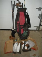 Golf Clubs & Nike Golf Shoes (Size 8)