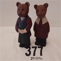 PAIR OF WOOD CARVED BEARS 7 IN