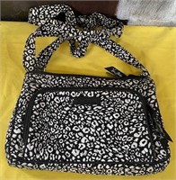 11 - VERA BRADLEY PURSE (H34)