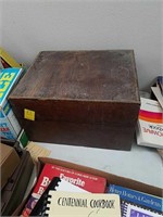 Wood box 10x17x14