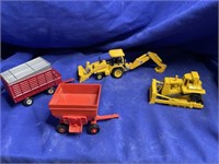 Toy Tractors: John Deere and others Metal