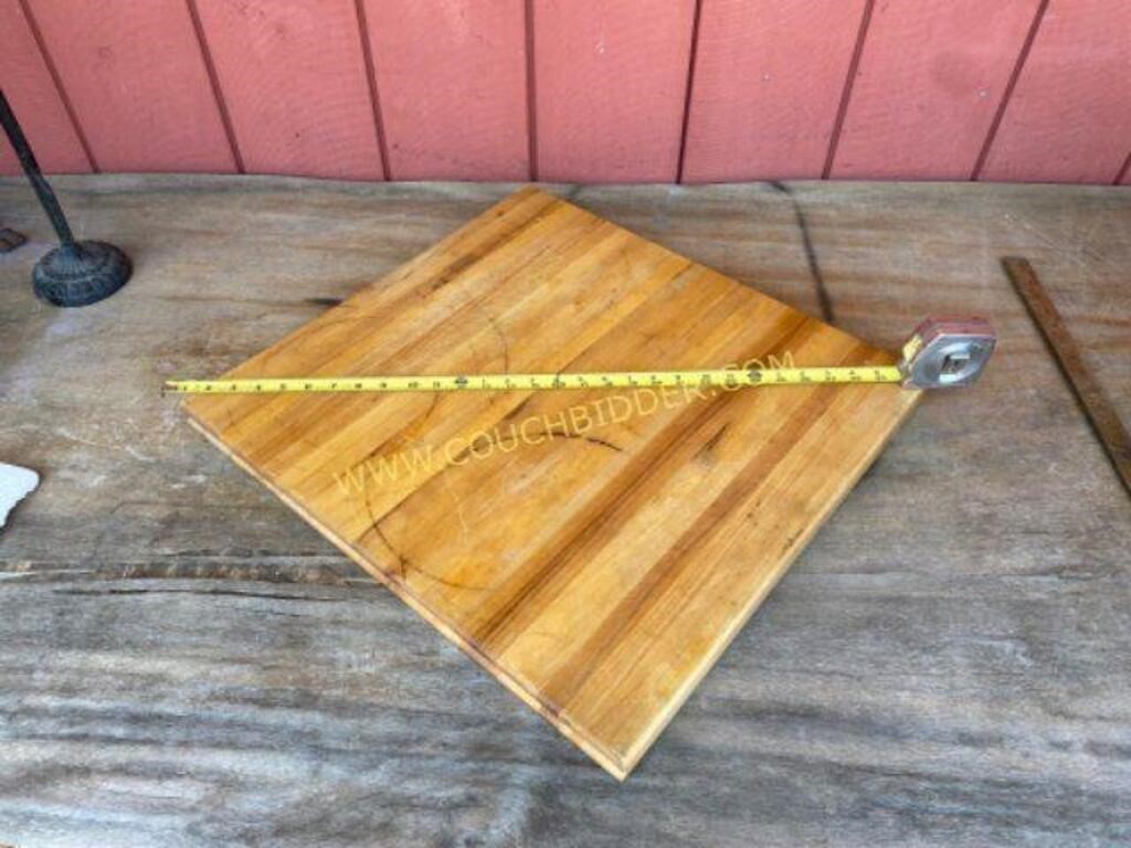 Solid Maple Cutting Board with CutOut Sides