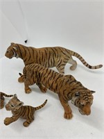 K & M International Toys Tiger Family