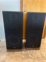 Fisher speakers