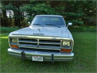 1990 Dodge Ram LE 150