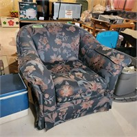B224 Floral arm chair