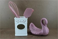 Porcelain Utensils Vase/ Swan w/ Silicone Utensils