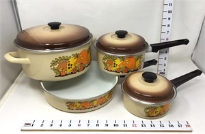 Vintage Mushroom Cookware Set