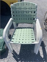 4 outdoor chairs