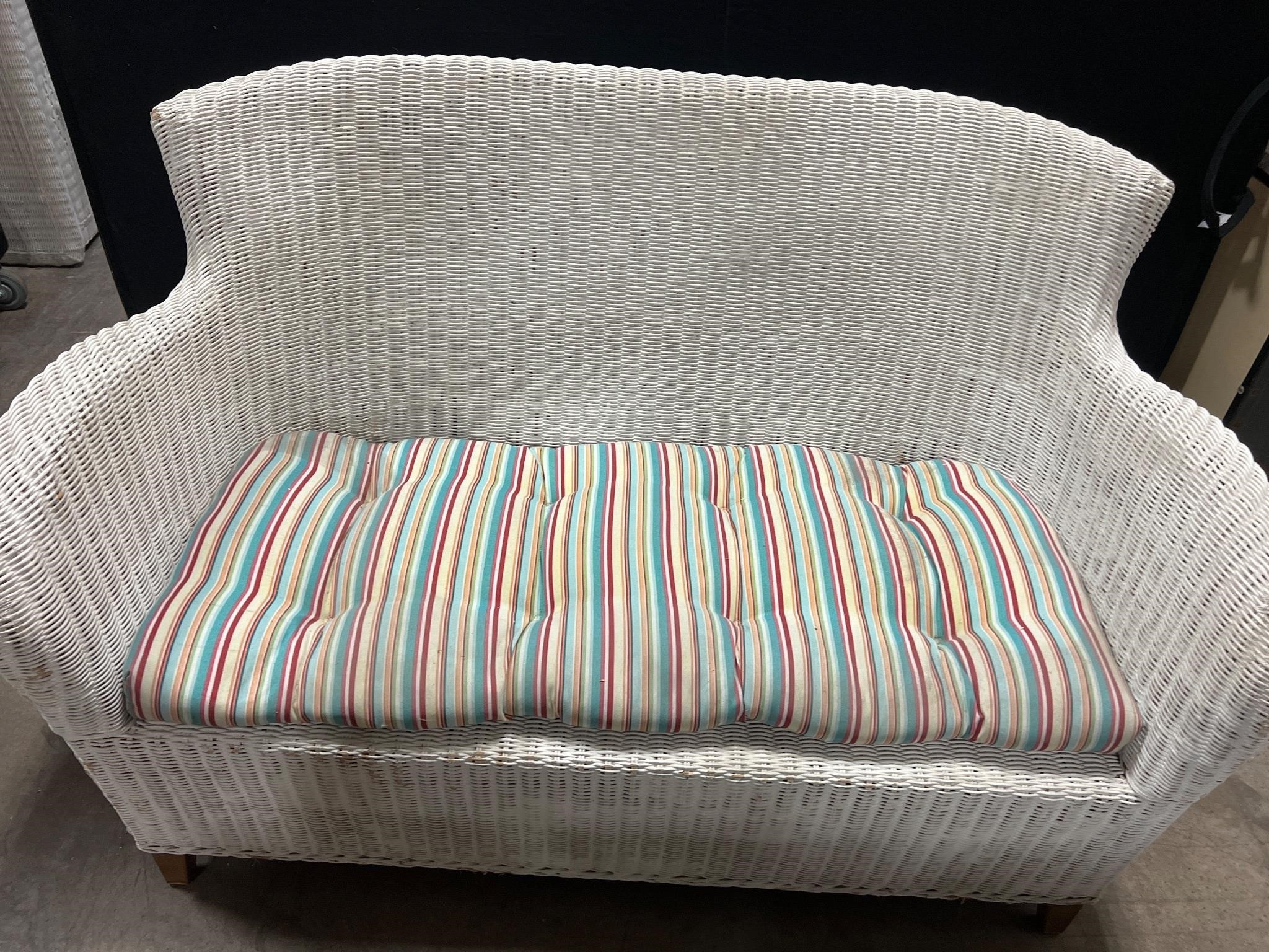 WHITE WICKER COUCH W/ CUSHION VINTAGE