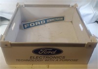 FORD Magnet w/ Ford Parts Box