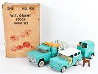 Original Structo No. 931 Stock Farm Set w/ Box