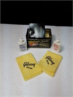 Gibson tin and cleaning gear