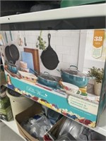 38 PC PIONEER WOMAN KITCHEN SET