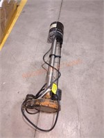 Everbilt Pedestal Pump