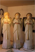 3 Lighted Angels 34H