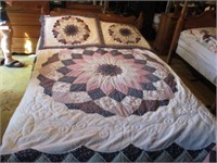 Factory made quilt and shams - Queen sz
