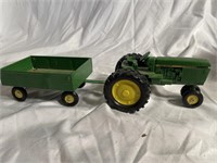 Smaller scale John Deere tractor with wagon