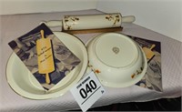 Hall pie plates & rolling pin