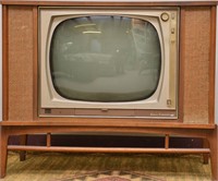 1960's Zenith H-20 Chassis Console TV
