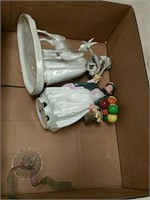 Box of figurines