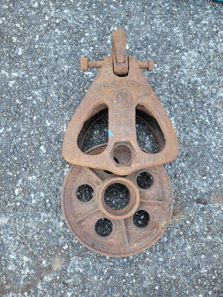 Large Iron "Ropemaster" Pulley