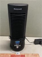 HONEYWELL TABLE FAN WITH SETTINGS