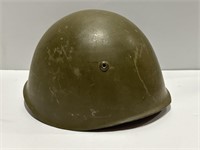 M33 WWII Italian steel helmet with liner