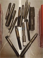 LOT OF ASSORTED PIPE TAPS