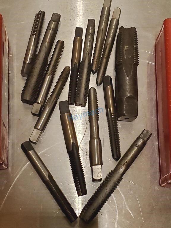 LOT OF ASSORTED PIPE TAPS